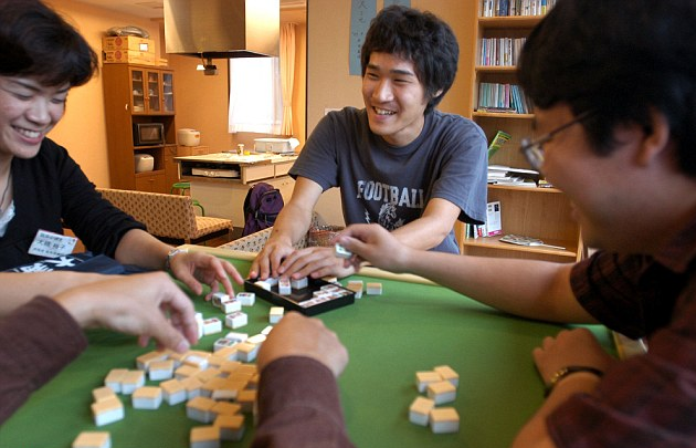 hikikomori play mahjong